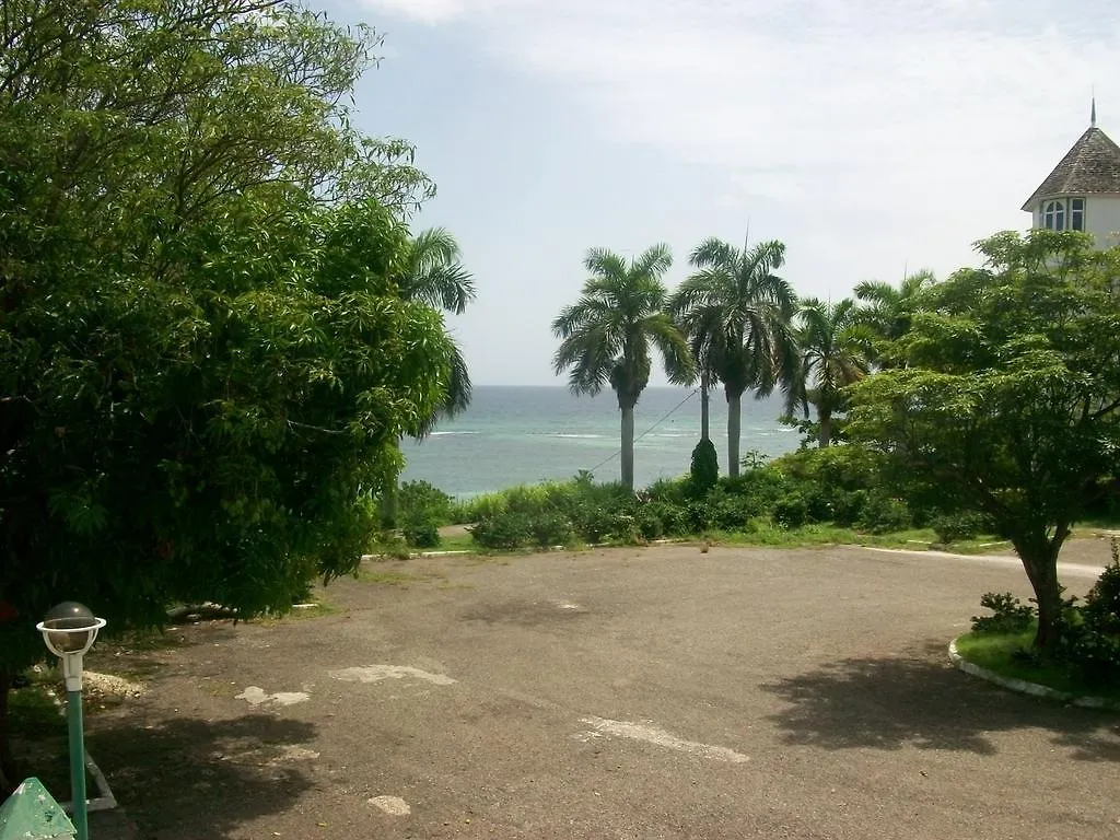 Bruce Seacastle Vacation Penthouse Apartment Montego Bay