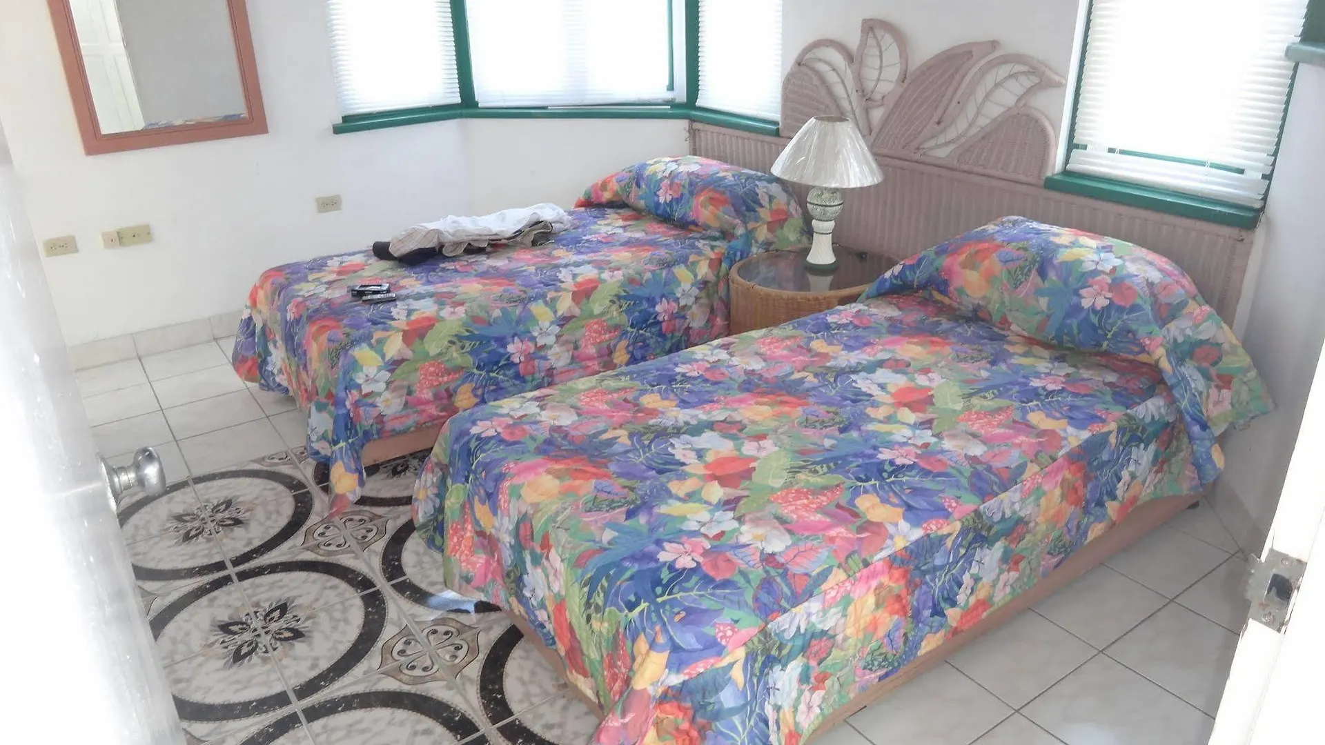 Bruce Seacastle Vacation Penthouse Apartment Montego Bay