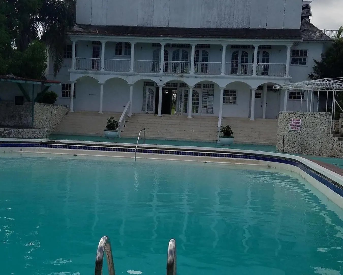 Bruce Seacastle Vacation Penthouse Apartment Montego Bay
